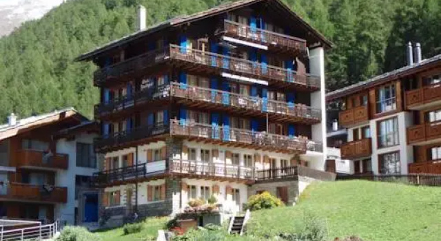 Chalet Zmuttgrat Superior, Varaa Mökki Zermatt 