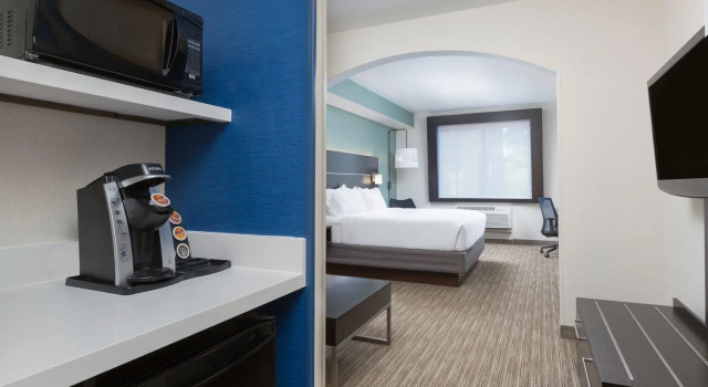 Двухместный люкс Holiday Inn Express Hotel & Suites Eugene Downtown - University by IHG
