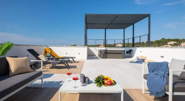 Villa Gaia, Забронировать Вилла Отели Якишница с бассейном, Бассейн