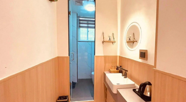 Ale Recluse Art Villa Hotel, Rezerwuj Hotel Hotele w Hebi z Parkingiem, Parking