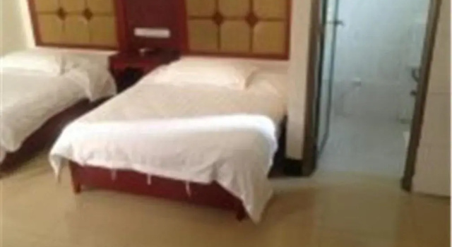 Rong Hua Shang Wu Hostel, Забронировать Хостел Хостелы Гуйлинь, рядом с Железнодорожный вокзал Гуйлинь, Хостел