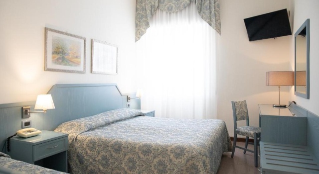 Номер Economy Hotel Ariston