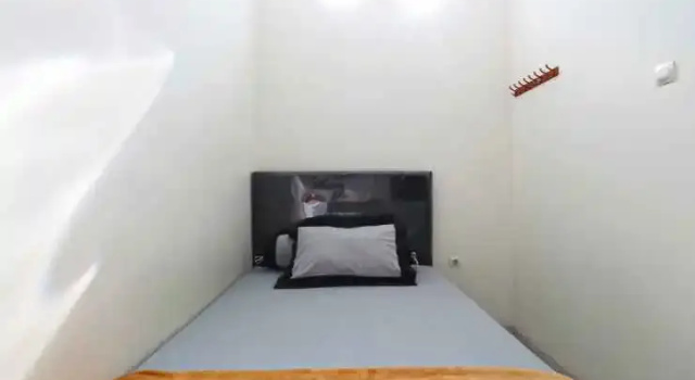Seby InHome Syariah, Rezerwuj Hotel Cirebon West Java, w pobliżu Grage Mall Cirebon