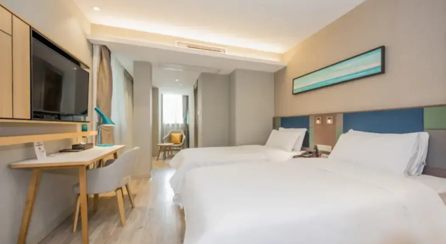 Homeinn Selected Hotel (Shanghai Ruijin hospital Dapuqiao Subway Station)