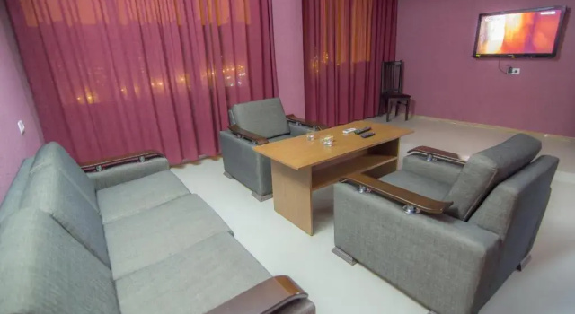 Comfort Phòng Suite Hotel Rustavi