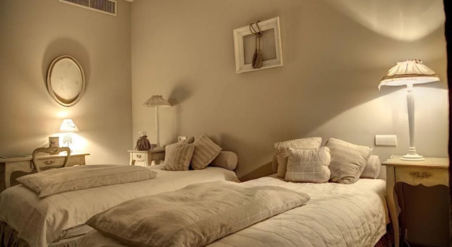 L'Imaginaire Terrasson, Забронировать Отель Террассон Black Perigord, рядом с Церковь Сент-Сур