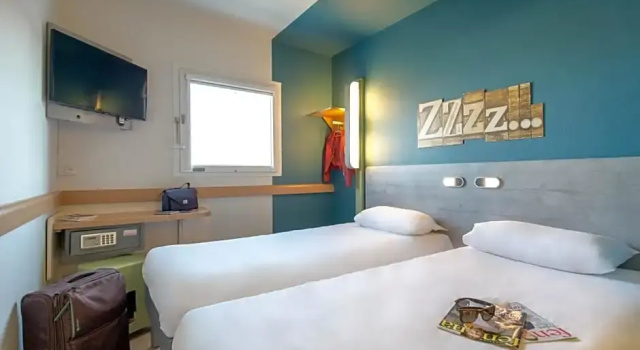 Четырёхместный номер Standard ibis budget Marseille L'Estaque