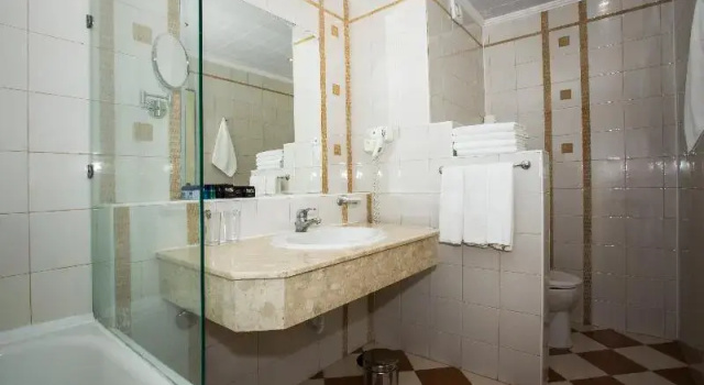 Двухместный номер Standard с балконом Хотел Роял Бей / Royal Bay SPA Hotel All Inclusive