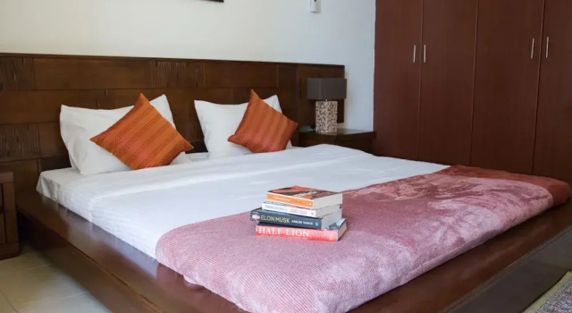 HiGuests Vacation Homes - Sadaf 1, Забронировать Отель Отели Эмирата Дубая с парковкой, рядом с Dubai Marina Mall Tram Station, Парковка
