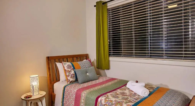 Northbank House, Забронировать Дом для отпуска Отели Брайт с парковкой, Парковка