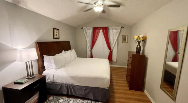 Blissful Guest House, Забронировать Гостевой дом Отели Окои с парковкой, Парковка