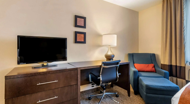 Четырёхместный номер Standard Comfort Inn Williamsport