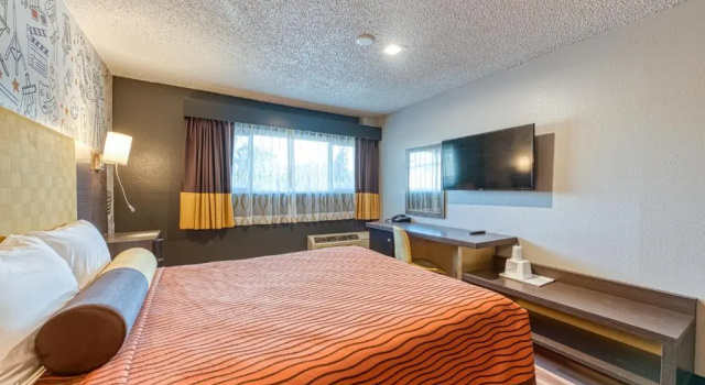 La Mirage Inn - Hollywood, Забронировать Отель Голливуд Лос-Анджелес