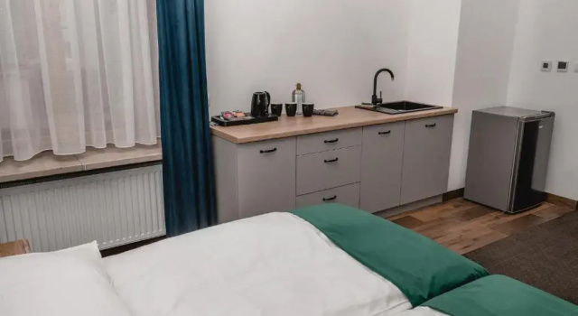 The Old Townhouse, Book Condo Hotel Krosno Hotels with a Parking, Parking