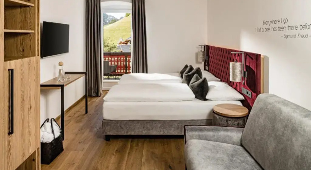 Двухместный номер Standard с балконом Grand Hotel Wolkenstein