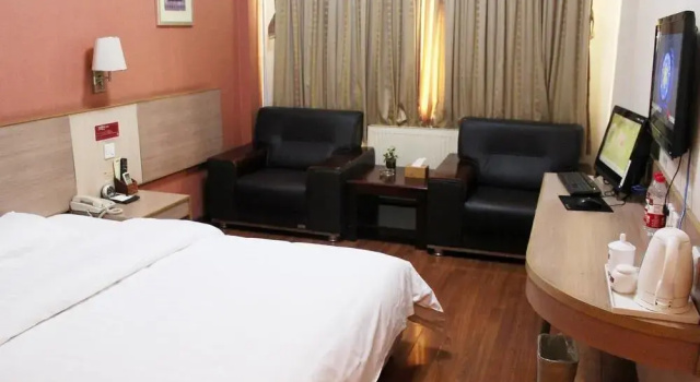 Joy Inn and Suites - Zhengzhou, Забронировать Отель Отели Чжэнчжоу с парковкой, рядом с Yellow River Museum, Парковка