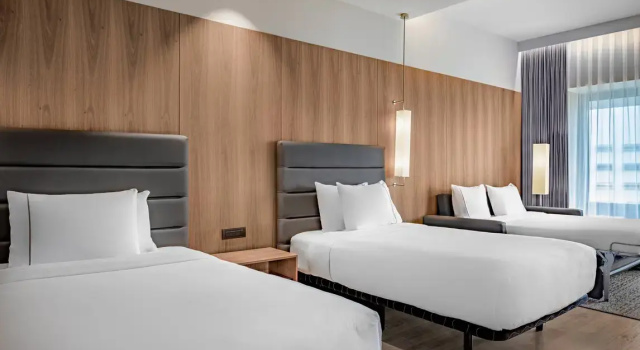 Двухместный семейный номер Standard AC Hotel Diagonal LIlla by Marriott