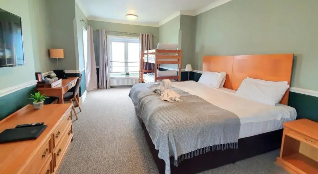 Семейный номер Standard с видом на море The Wellington Hotel