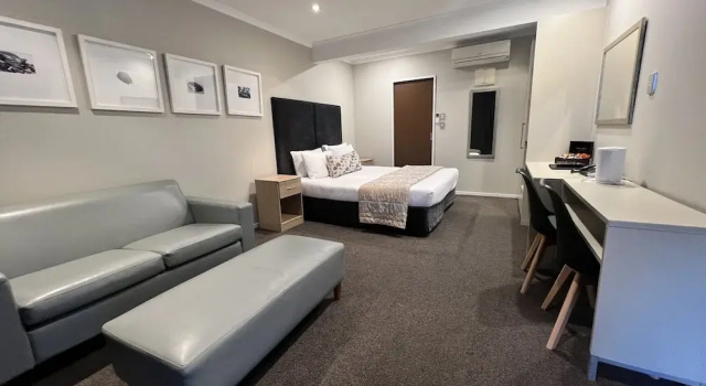 Студия Premier Marineland Beachfront Accommodation