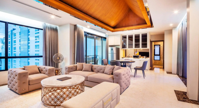 Grand Sala Thai