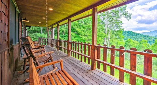 Slaty Fork Escape w/ Mountain View + Hot Tub!, Забронировать Дом для отпуска Бартоу США