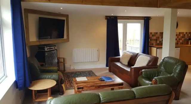 The Studio, Lowenva, Book Hotel Redruth hoteller med parkering, Parkering