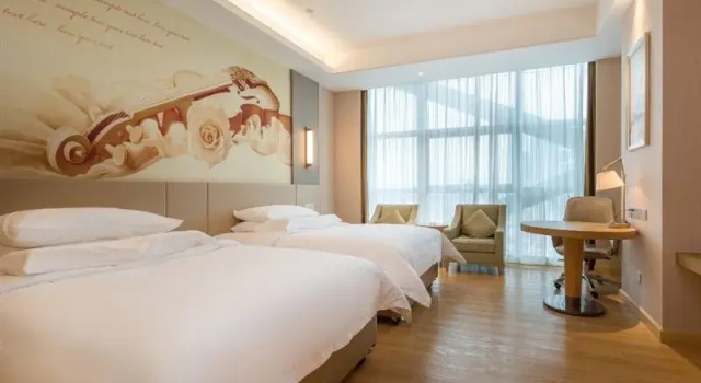 Vienna International Hotel (Suzhou Railway Station North Square), Забронировать Отель Отели Сучжоу с парковкой, Парковка