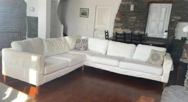 17th century sea views in village center