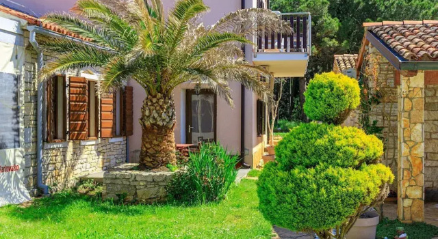 Beachfront Escape in Rovinj, Забронировать Апартаменты/квартира Ровинь Rovinj Riviera