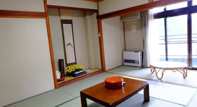 Guest House Kikuya, Забронировать Гостевой дом Отели Сидзуока с парковкой, Парковка