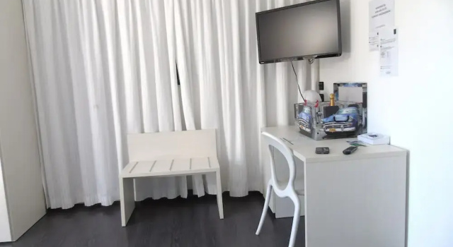 Трёхместный номер Comfort с балконом Areté Luxury Room