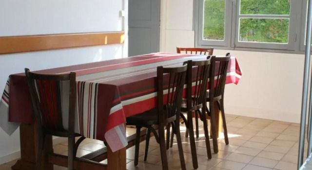 Maison Erquy-Caroual, 3 pièces, 6 personnes - FR-1-501-161, Забронировать Отель Отели в центре Эрки, в центре