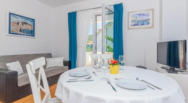 Awesome Apartment in Tribunj With Wifi and 1 Bedrooms, Забронировать Апартаменты/квартира Трибунь Шибенско-Книнская жупания