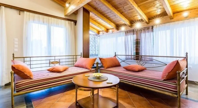 Hollywood house for 9 people in Thessio, Забронировать Отель Афины периферийная единица Центральные Афины