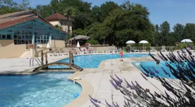 Domaine Lacs De Gascogne, Забронировать Отель Сейссан 