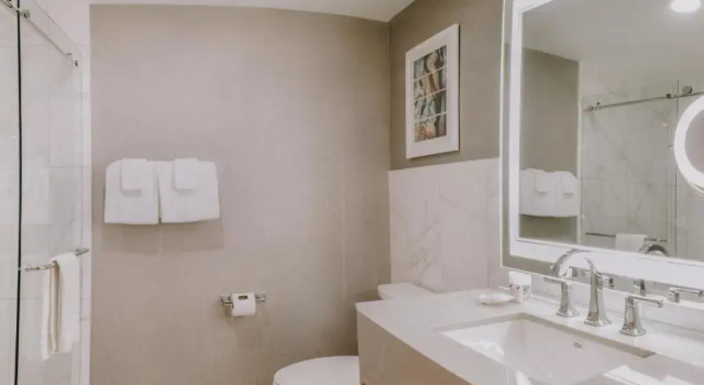 Четырёхместный номер Standard Summit Hotel at Big Sky Resort