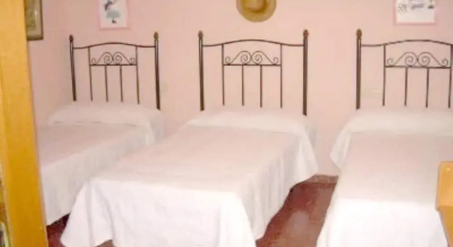 Villa With 2 Bedrooms in Padul, With Wonderful Mountain View, Private Pool, Furnished Terrace - 35 km From the Slopes, Забронировать Вилла Отели Эль-Падуль с парковкой, Парковка