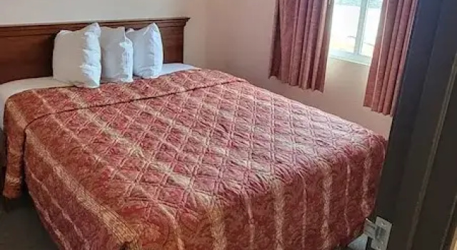 Двухместный номер Standard Mackinaw Budget Inn