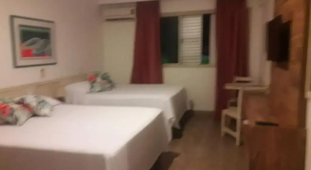 Трёхместный номер Deluxe Wembley Inn Hotel