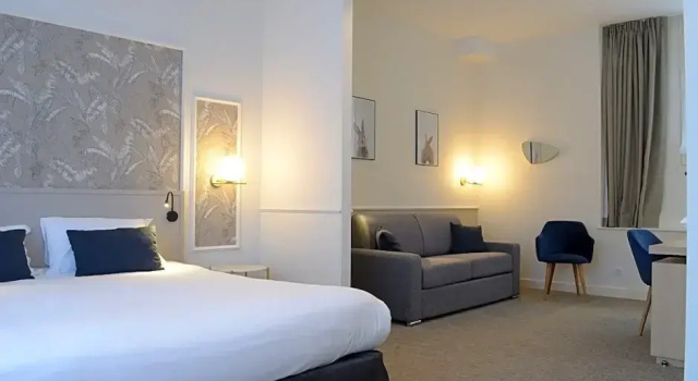 Номер Standard Hôtel Anne d'Anjou, The Originals Collection