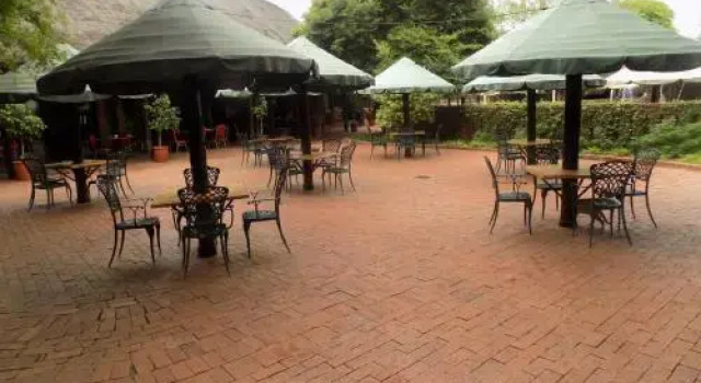 Manyane Resort, Забронировать Курортный отель Пиланесберг Pilanesberg National Park