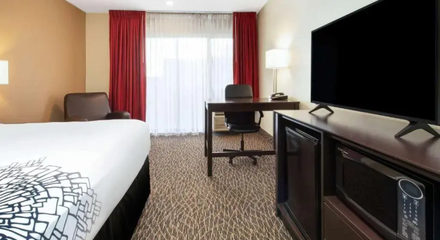 Номер La Quinta by Wyndham Clearwater Central