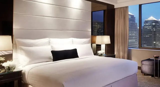 Premier Dvoulůžkový s manželskou postelí pokoj Singapore Marriott Hotel