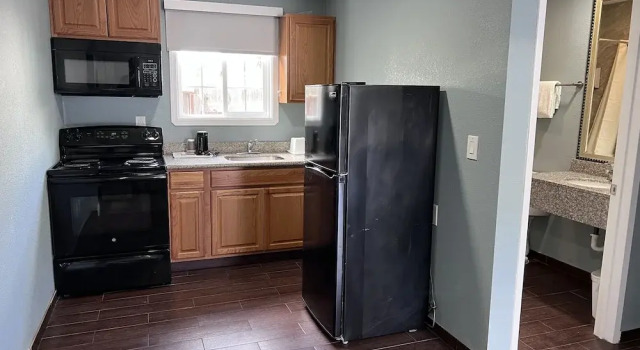 프리미어 스위트 Beachway Inn and Suites