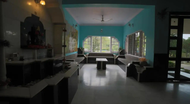 Hotel Maganjis, Varaa Hotelli Mount Abu Rajasthan