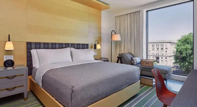 Двухместный номер Deluxe с видом на город Canopy by Hilton Portland Pearl District