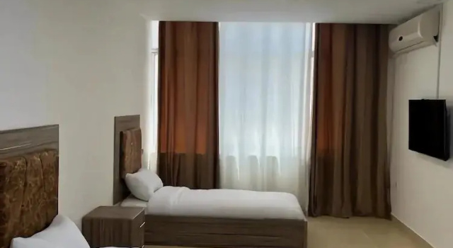 Трёхместный номер Deluxe Rayan Hotel Suites