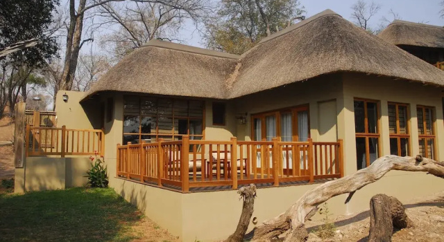 Двухместный номер Luxury с балконом Divava Okavango Resort & Spa