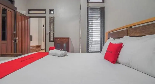 RedDoorz Syariah near Politeknik Negeri Bandung 3