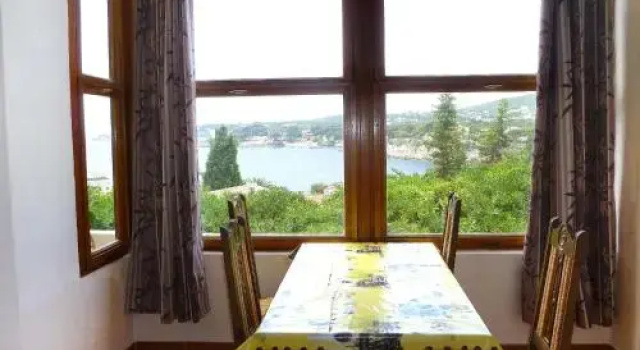Apartment Le Chateau, Забронировать Апартаменты/квартира Отели Bandol Wine Route с парковкой, Парковка